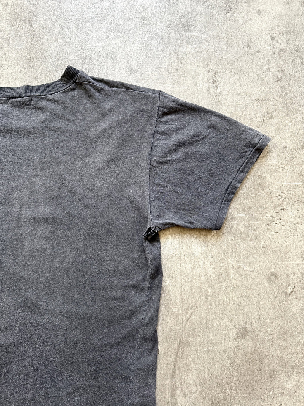 Vintage 1970's Frank Zappa Distressed & Faded Music Single Stitch Graphic Tee.