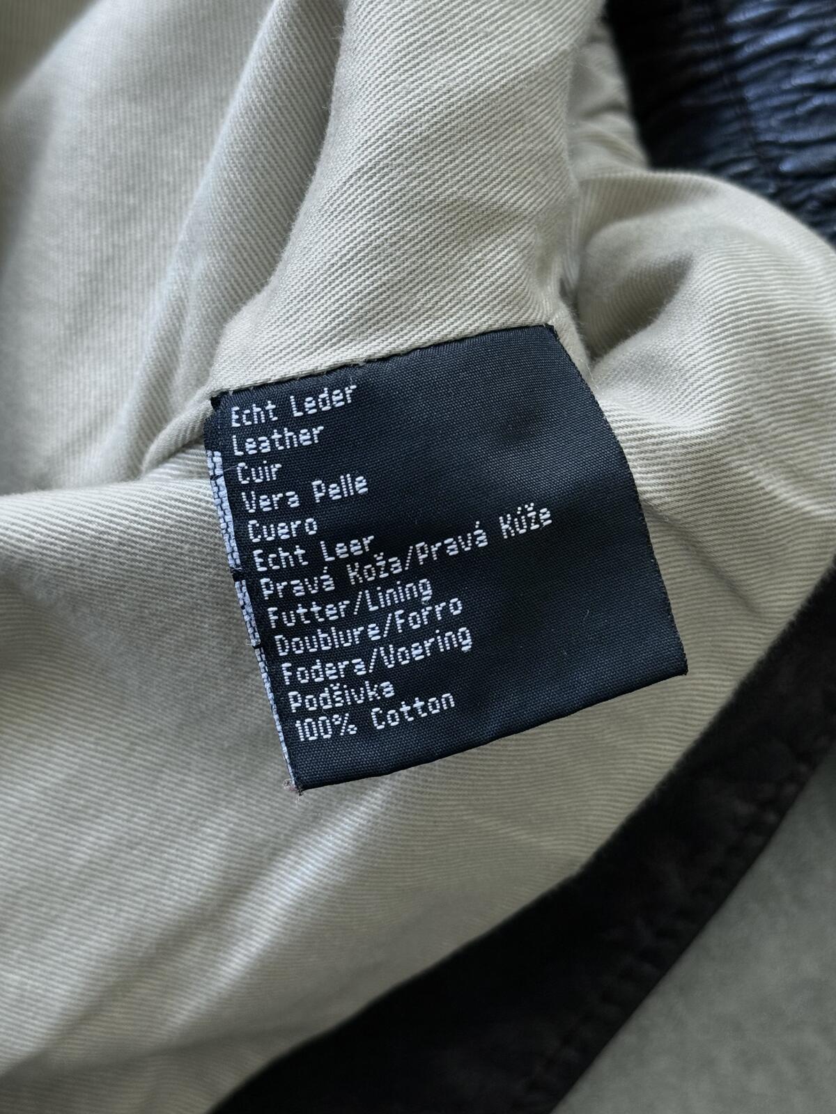Vintage 1990's A2 Military Multi-Pocket Brown Leather Flight Bomber Jacket.