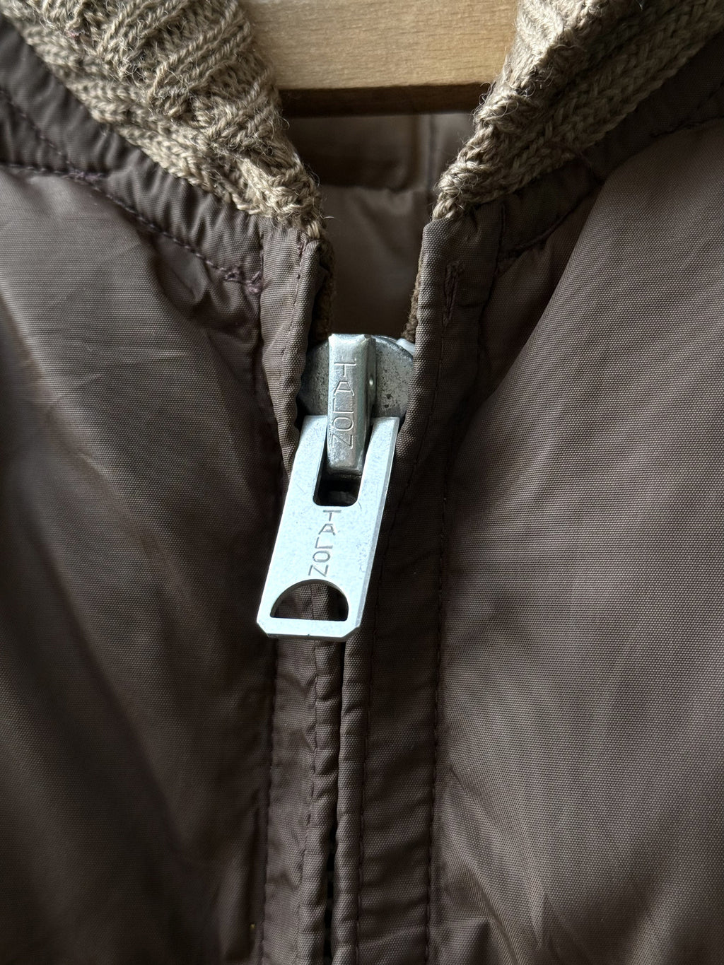 Vintage 1970’s Tempco Seattle Shawl Collar Down Quilt Talon Zip Puffer Blouson.