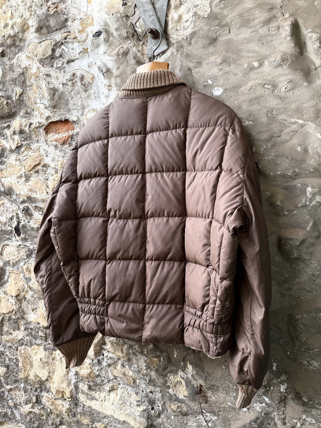 Vintage 1970’s Tempco Seattle Shawl Collar Down Quilt Talon Zip Puffer Blouson.