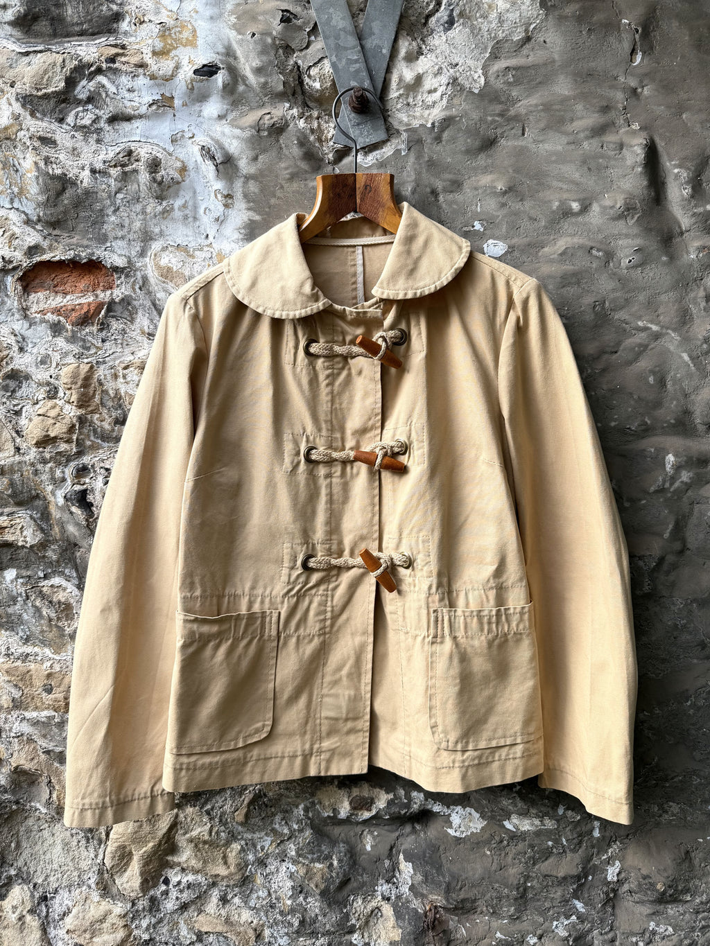 Gloverall Made in England Millerain Canvas Scalloped Collar Cropped Duffle Jacket.