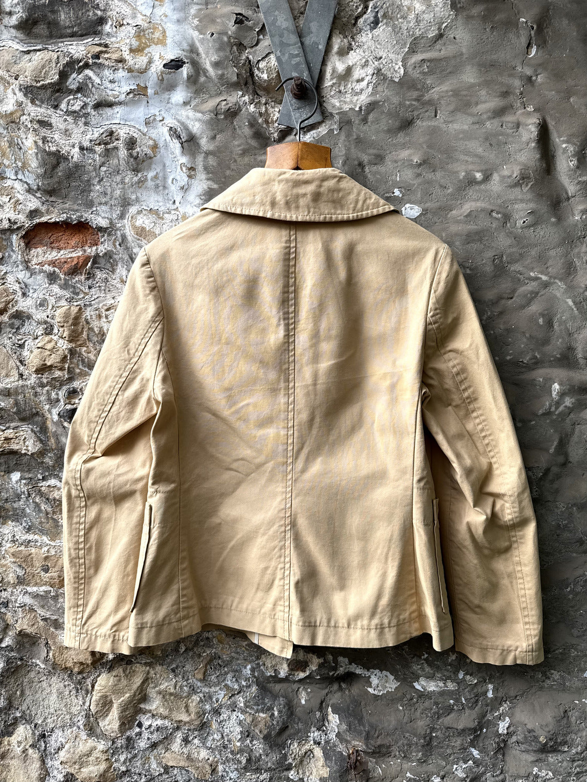 Gloverall Made in England Millerain Canvas Scalloped Collar Cropped Duffle Jacket.