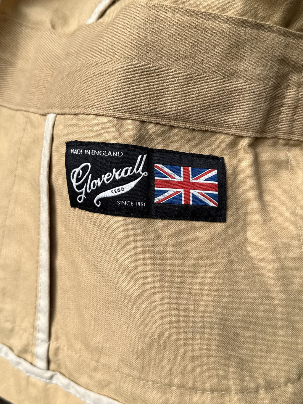 Gloverall Made in England Millerain Canvas Scalloped Collar Cropped Duffle Jacket.